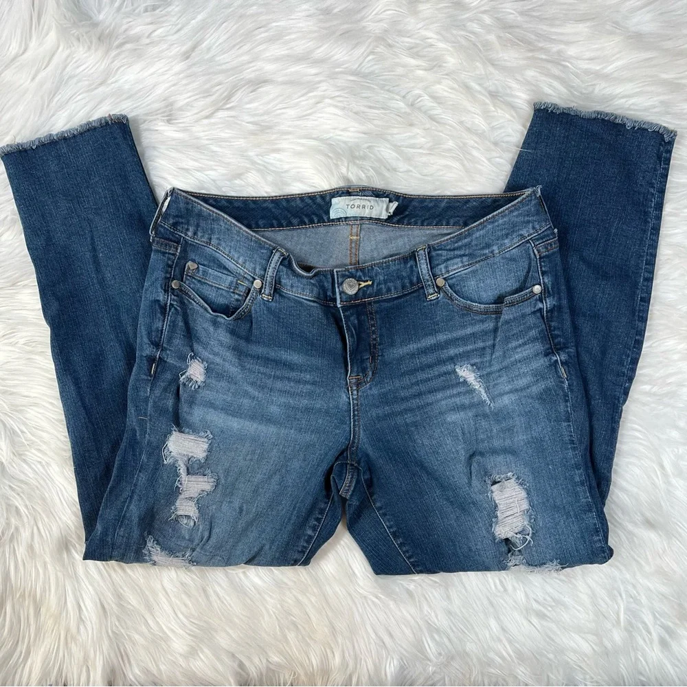 Torrid Distressed Skinny Jeans‎